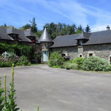 Le Petit Chateau Noyal-Pontivy Exterior foto